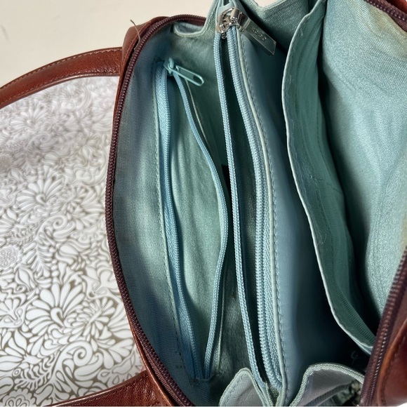 HOBO International Crossbody leather bag/orginizer - Picture 8 of 15